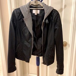 Bomber jacket. Leather with gray hood.